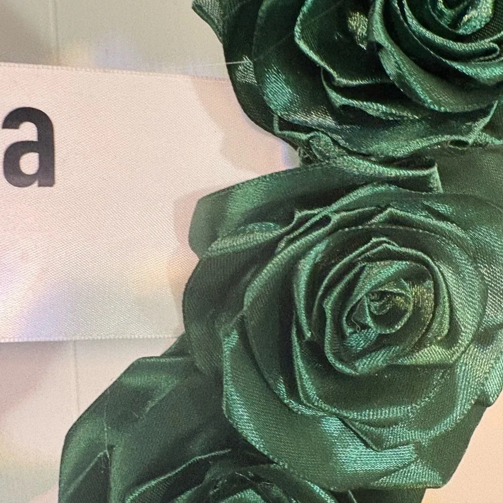 Green Floral Memorial Wreath